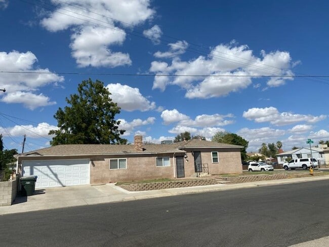 Photo - 309 Griffiths St