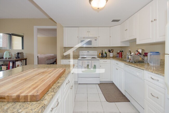 Photo - HOT ALLSTON LISTING!!!!