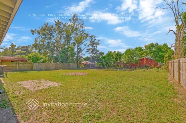 Photo - 1144 Skye Dr E