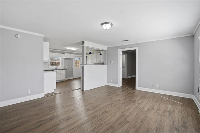 Photo - 308 Lamm St