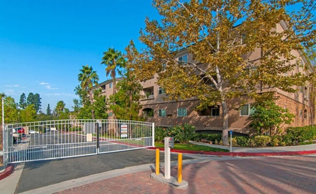 Photo - 7677 Mission Gorge Rd