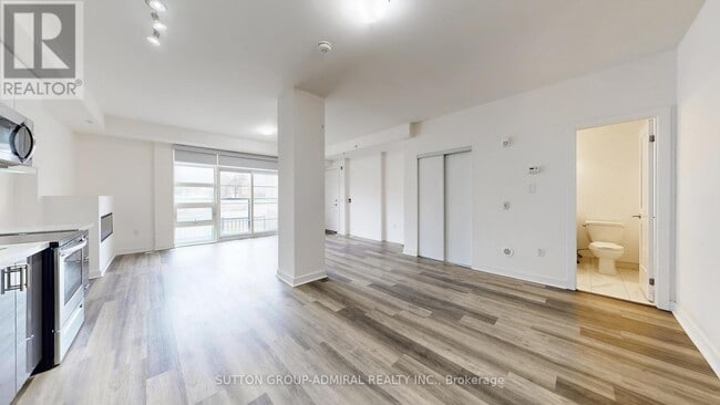 Photo - 57 Finch Ave W