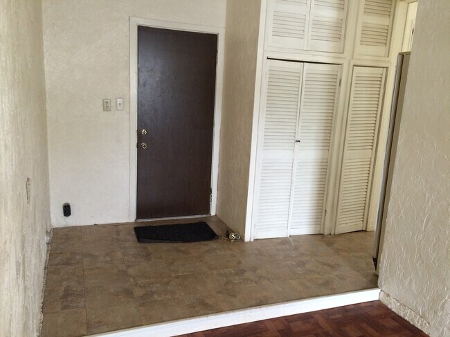 Photo - 912 West Clayton Avenue House