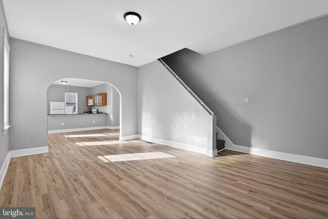 Photo - 738 Division St