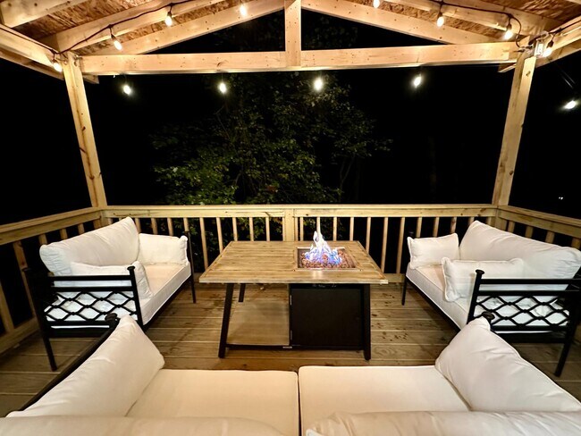 Photo - 159 Wolfe Hill Rd