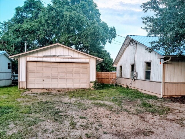 Photo - 601 S Cochran St