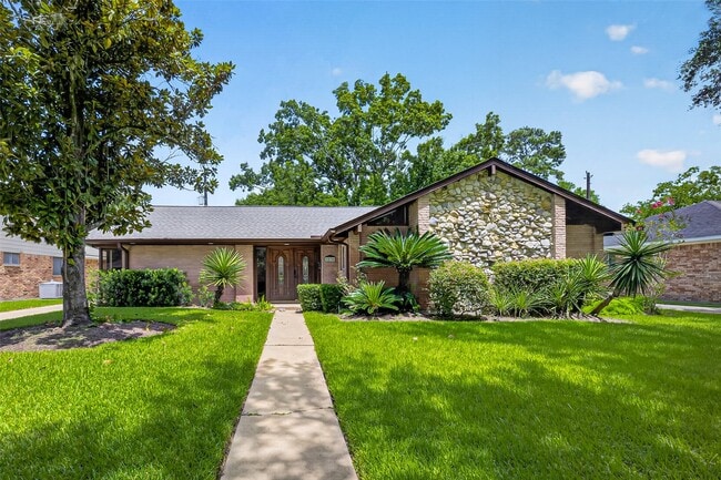 Building Photo - 5830 Yarwell Dr