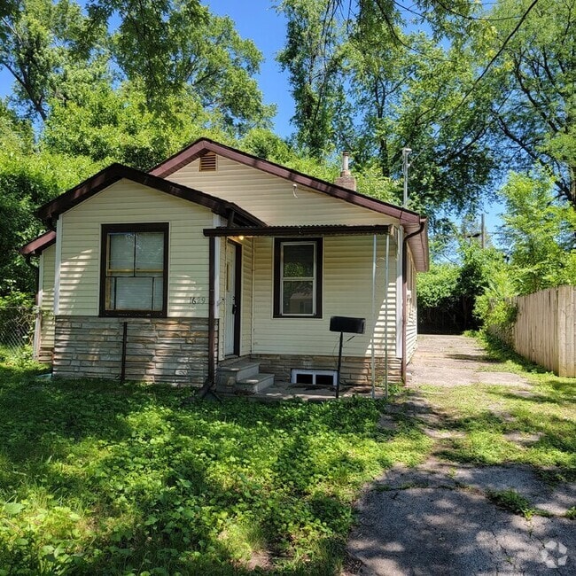 Building Photo - 1629 56th St Rental