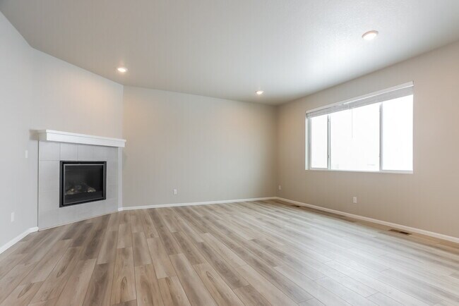 Photo - 9217 Salida St