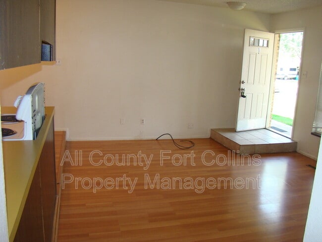 Photo - 1719 Larch St Unit B