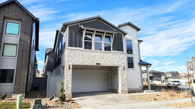 Photo - 2773 Tower Ml Wy