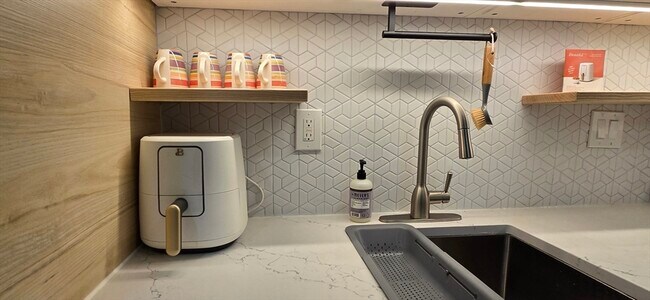 Photo - 466 Commonwealth Ave Unit 807