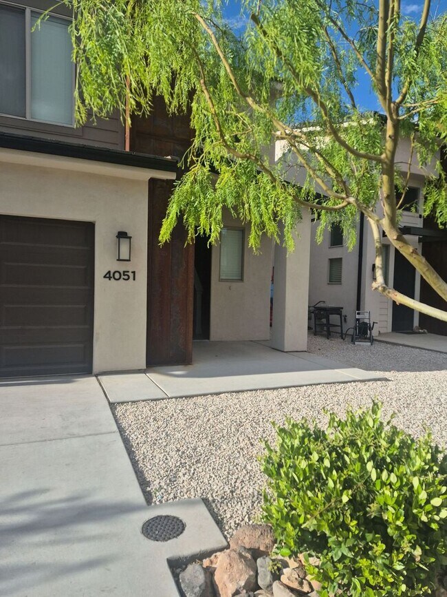 Photo - 4051 Cerro Wy