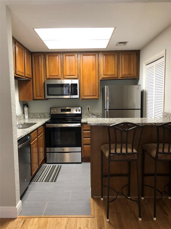 Photo - 806 W 24th St Unit 123