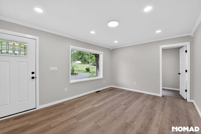 Photo - 866 Wellman St