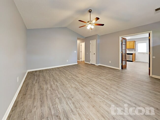 Photo - 120 Oakbrook Village Rd