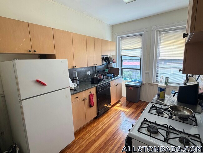 Photo - 100 Linden St Unit 9