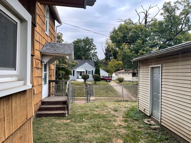 Photo - 2600-2613 13th Ave