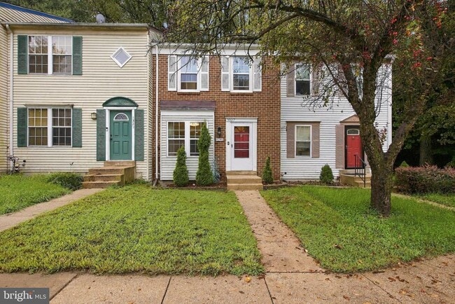 1327 Alderton Ln