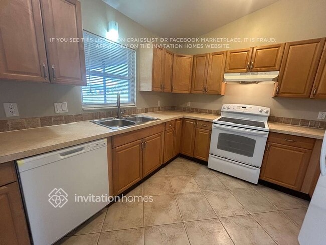 Photo - 931 SW 35th St