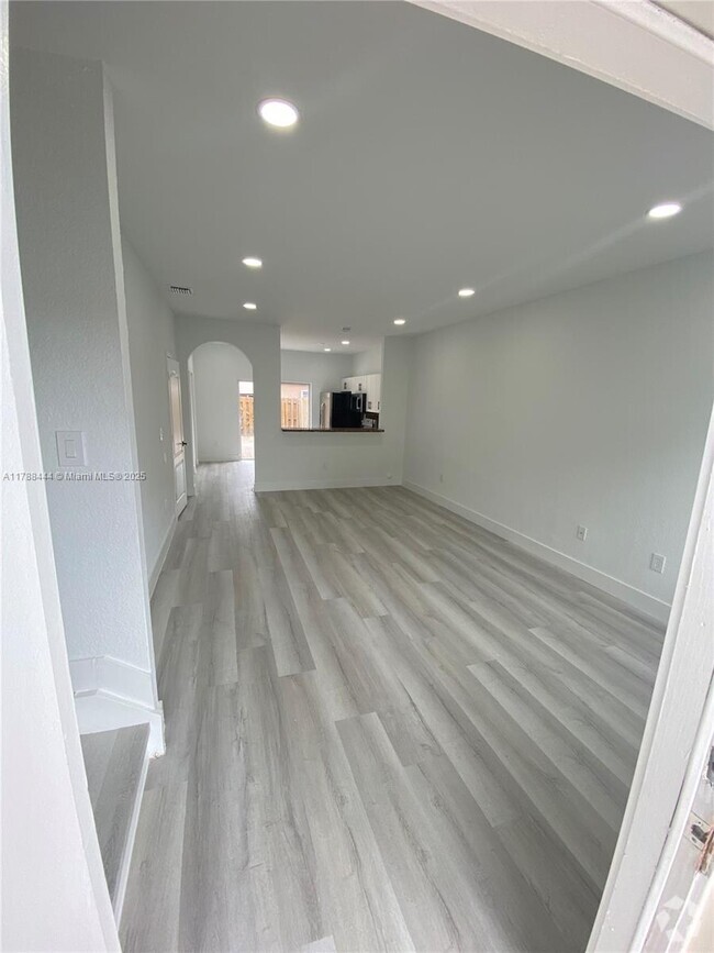 Building Photo - 13765 SW 170th Terrace Rental
