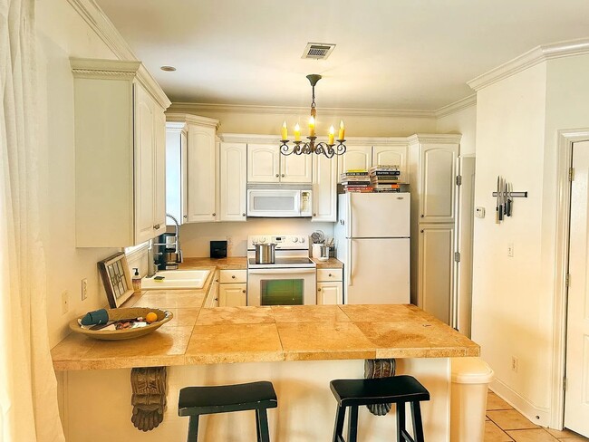 Photo - 951 Frontage Rd