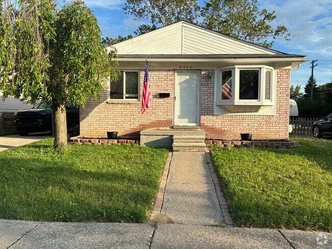 Building Photo - 8540 Central Rental