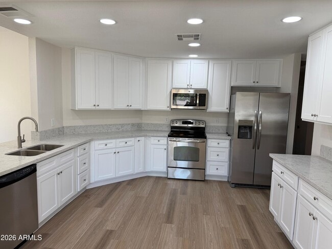 Photo - 1803 W Shawnee Dr