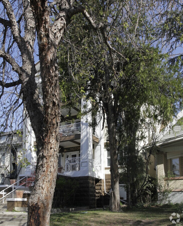 Photo - Arlington Apartments