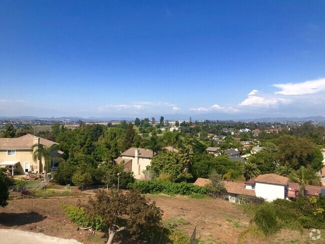 Building Photo - Gorgeous 2 Bed in Fire Mountain with Amazi... Rental