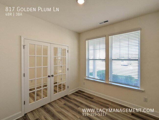 Photo - 817 Golden Plum Ln
