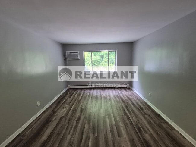 Photo - 2517 Warren St Unit Apartment 2