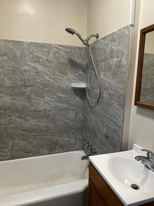 Photo - 629 N Jefferson St