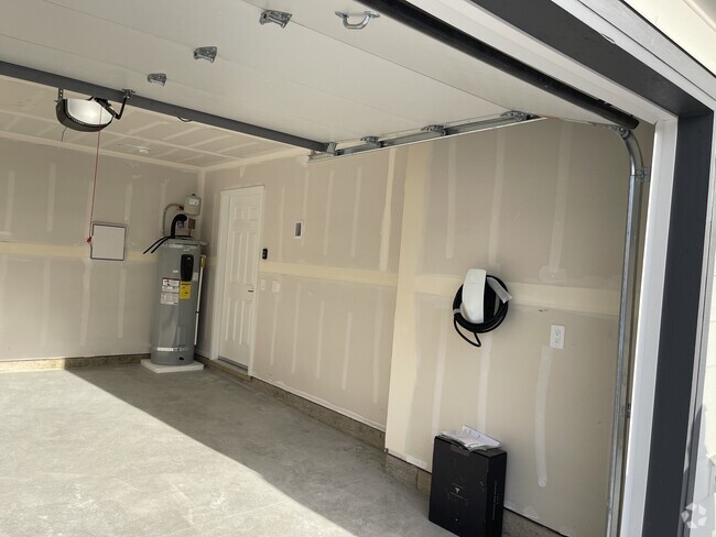 Building Photo - 5707 NE 74th Ct Rental