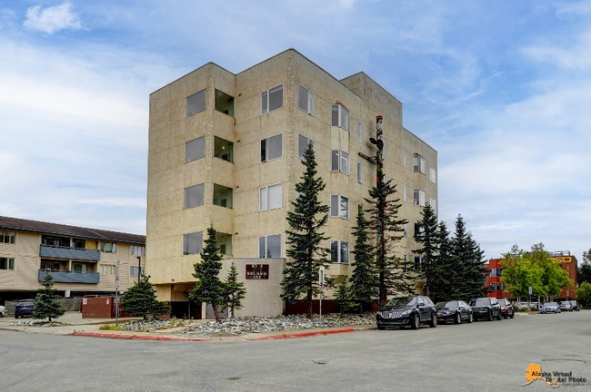 Building Photo - 800 M St Rental