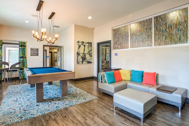 Game Lounge - The U Davis