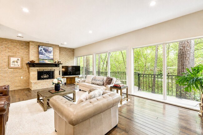 Photo - 201 Vanderpool Ln Unit 130