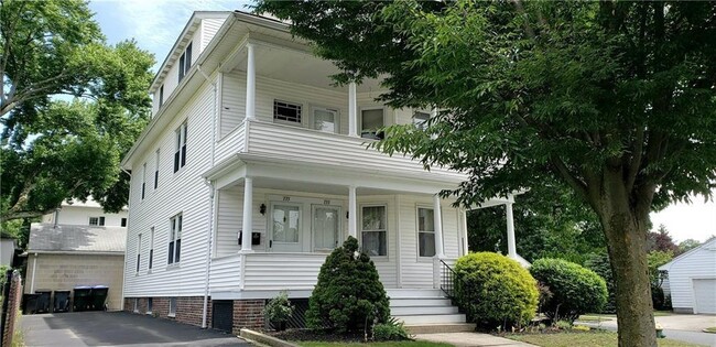 Photo - 135 Sharon St Unit 2
