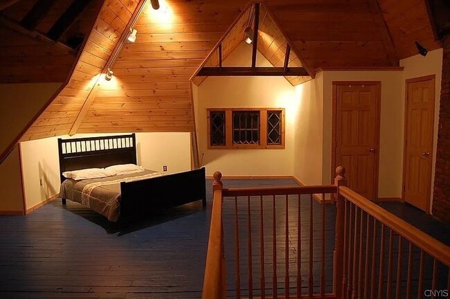 Photo - 312 Allen St