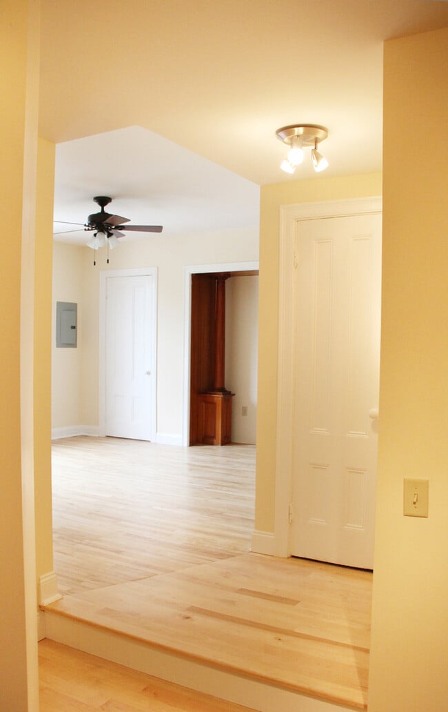 Photo - 16 Grant St Unit APT 5