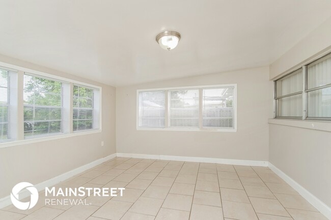 Photo - 2644 Sadler Ln