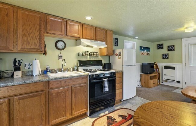 Photo - 33448 Wild Rose Dr