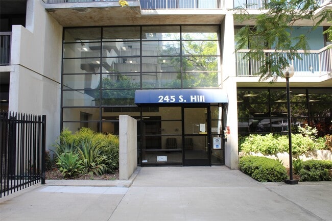 Building Photo - 255 S Hill St Rental