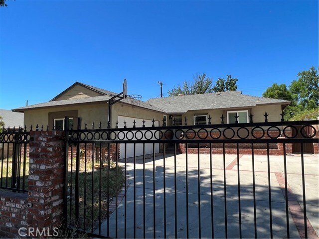 Photo - 7657 Teesdale Ave