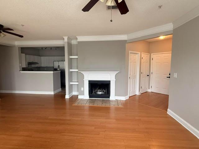 Photo - 1424 Rosewood Ln