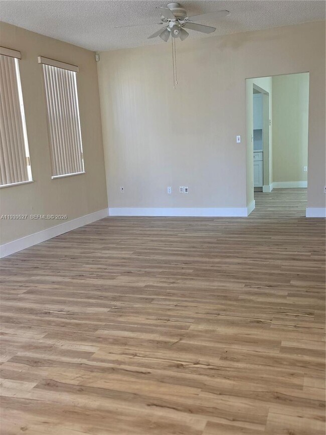 Photo - 2924 SW 26th St