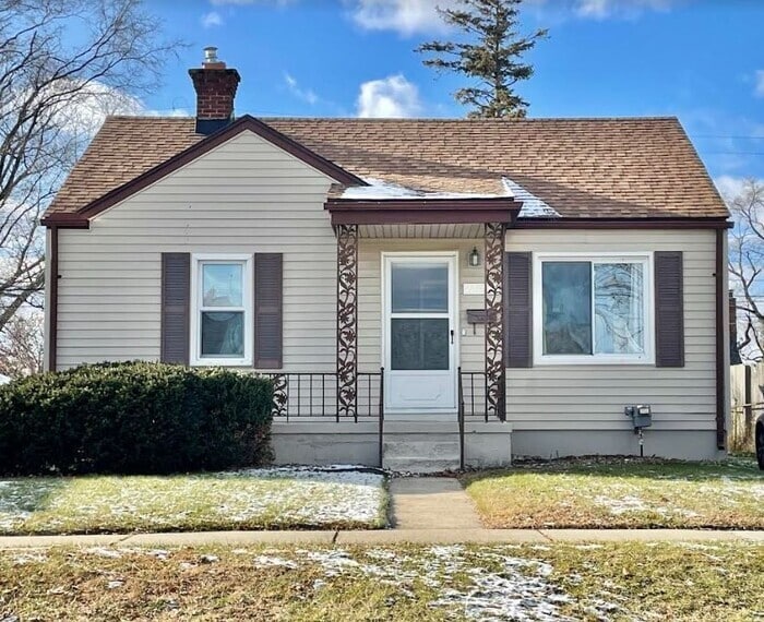 Photo - 21515 Blackmar Ave House