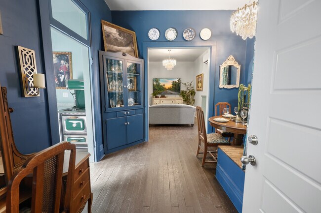 Totalmente amueblado - 217 N Sibley Ave Unidad 2