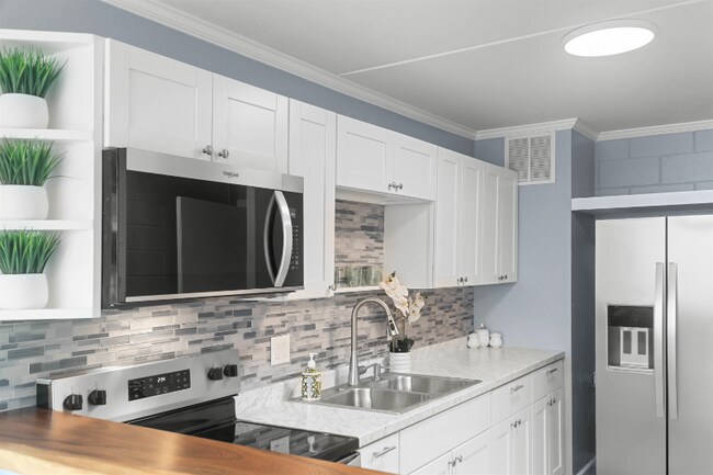 Photo - 111 Kahului Beach Rd Unit D-328