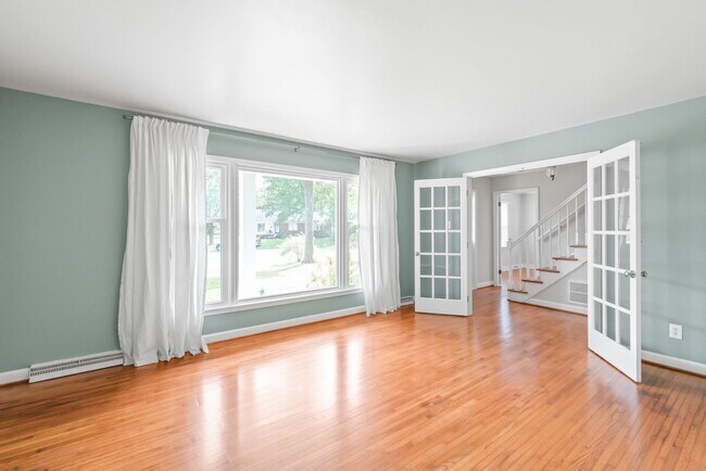 Photo - 3 Bedroom home in Coventry Woods!